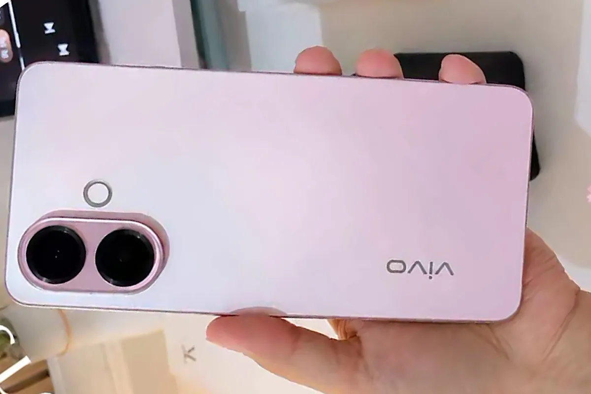 Tampilan smartphone Vivo T5 Pro 5G varian warna pink