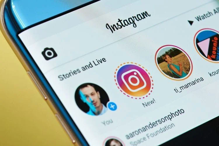 Cara Menonton Instagram Story Orang Lain Tanpa Masuk ke Daftar Viewers