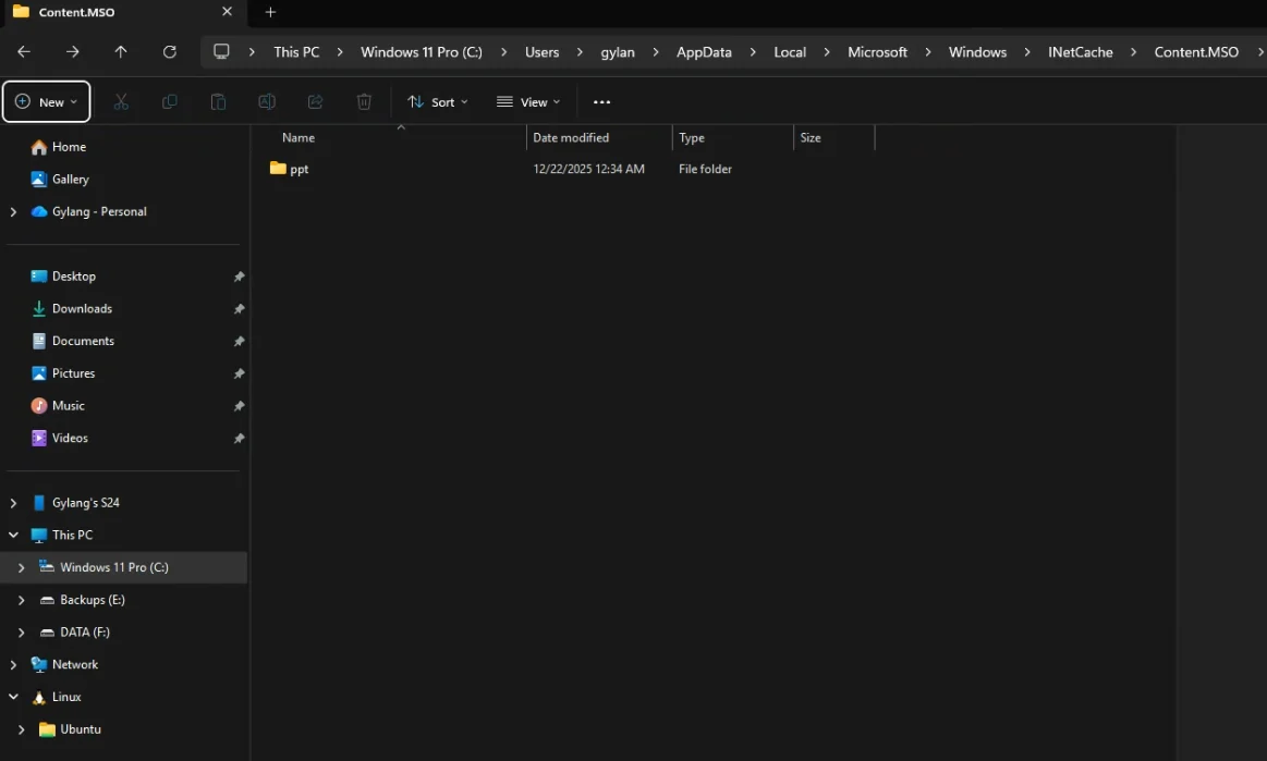 Dokumen Microsoft Word sedang dikonversi ke format PDF