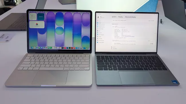 Microsoft Tak Tertarik Lawan MacBook Neo, Surface Pilih Fokus di Kelas Premium |