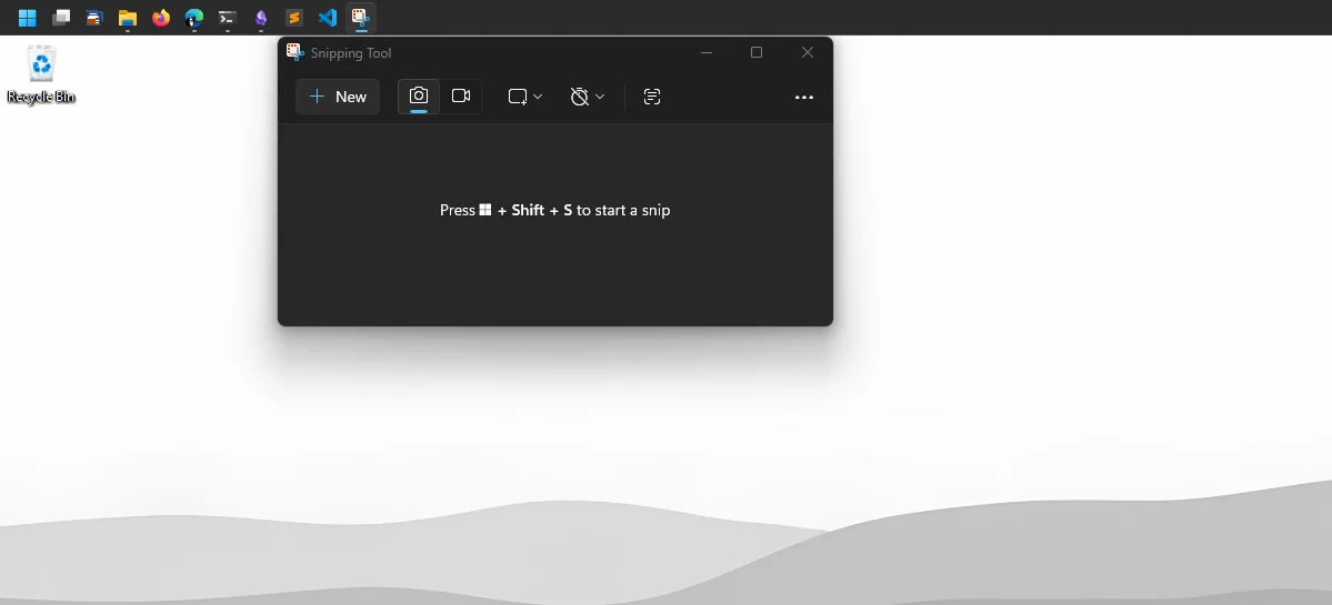 Tampilan Taskbar Windows di bagian atas layar